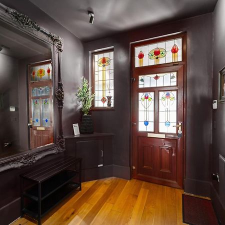 City Retreat, Spacious 4 Bed House, Games Room, Parking, Hot Tub & Bbq Cardiff Exterior photo