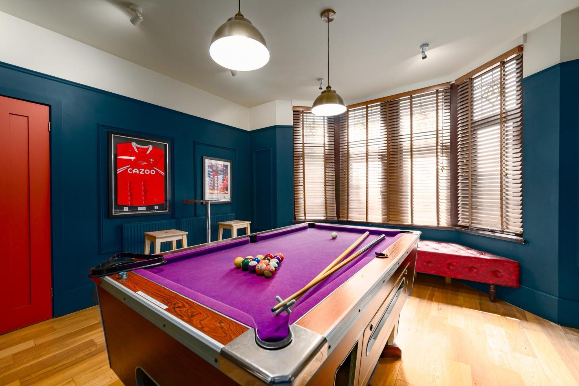 City Retreat, Spacious 4 Bed House, Games Room, Parking, Hot Tub & Bbq Cardiff Exterior photo