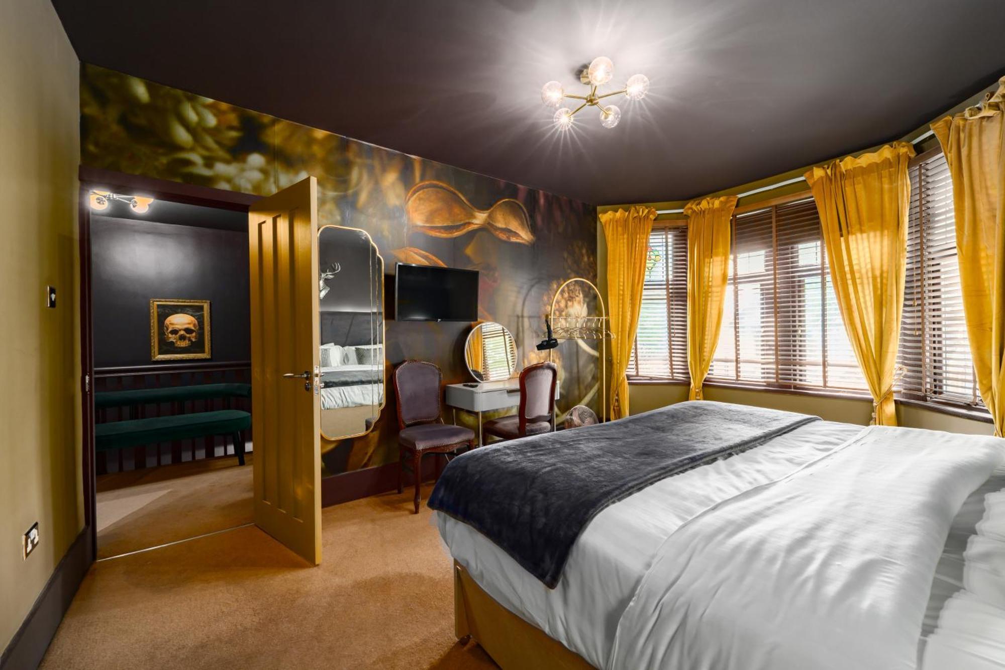 City Retreat, Spacious 4 Bed House, Games Room, Parking, Hot Tub & Bbq Cardiff Exterior photo