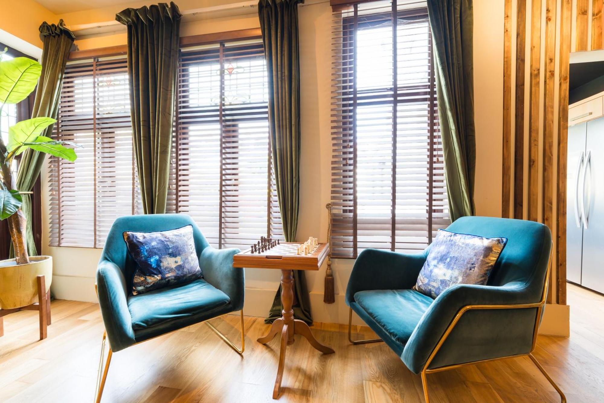 City Retreat, Spacious 4 Bed House, Games Room, Parking, Hot Tub & Bbq Cardiff Exterior photo